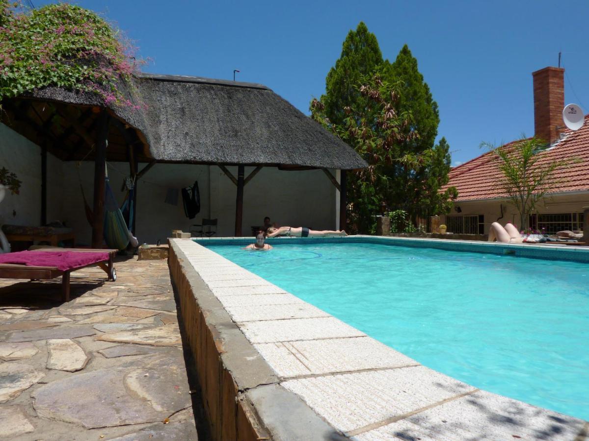 Paradisegarden Backpackers Ostello Windhoek Esterno foto